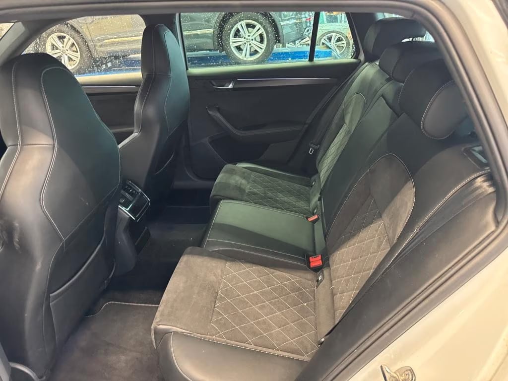 Skoda Superb 2.0 2022 6