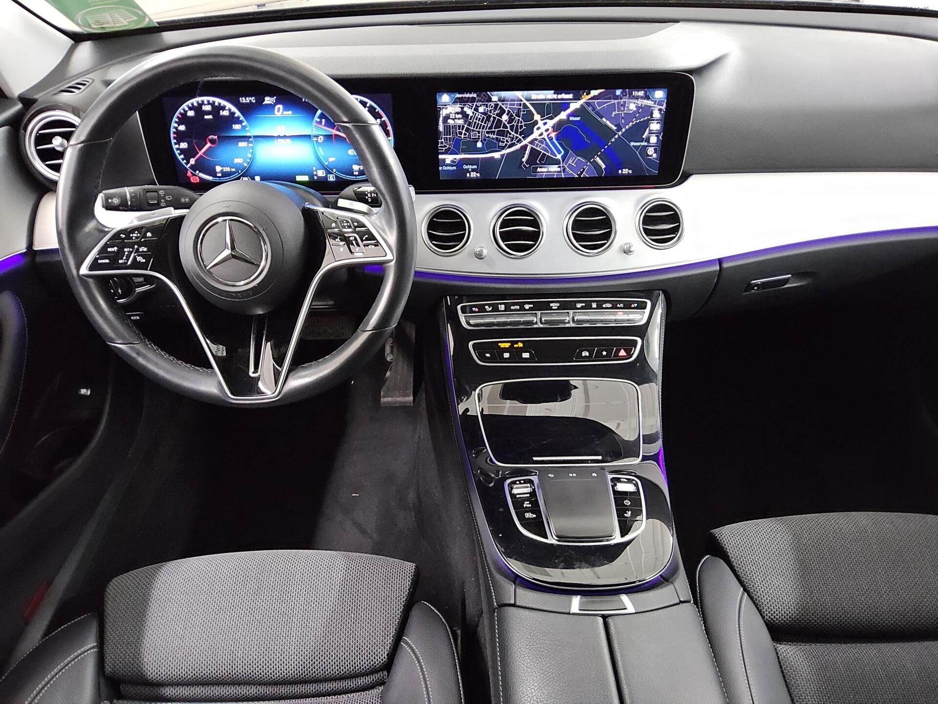 Mercedes-Benz E 300 T de 4M Exclusive T-Leder Navi LED RfK AHK 5