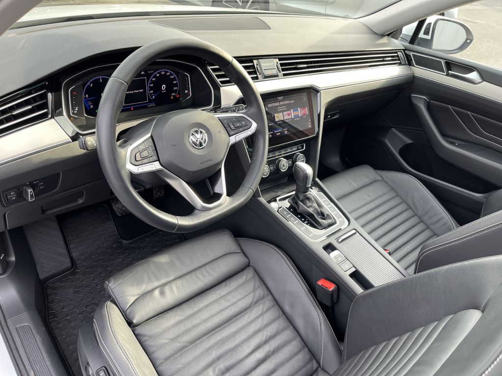 Volkswagen Passat Variant 2.0 TDI DSG Business 10