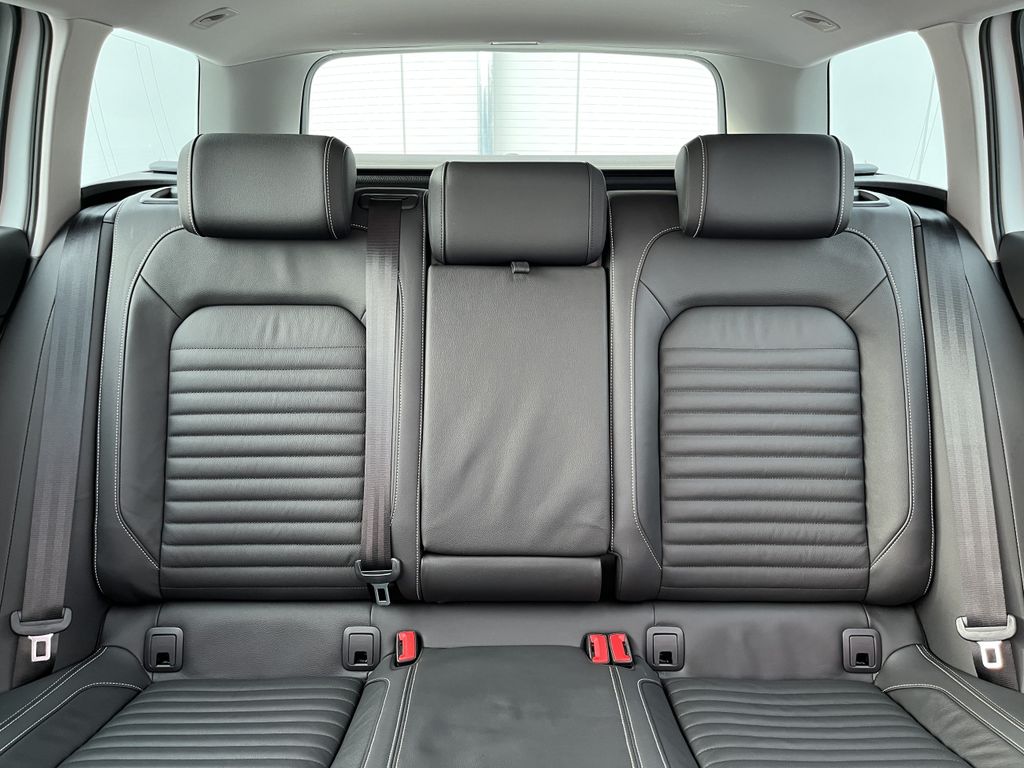 Volkswagen Passat Variant 2.0 TDI DSG Business 16