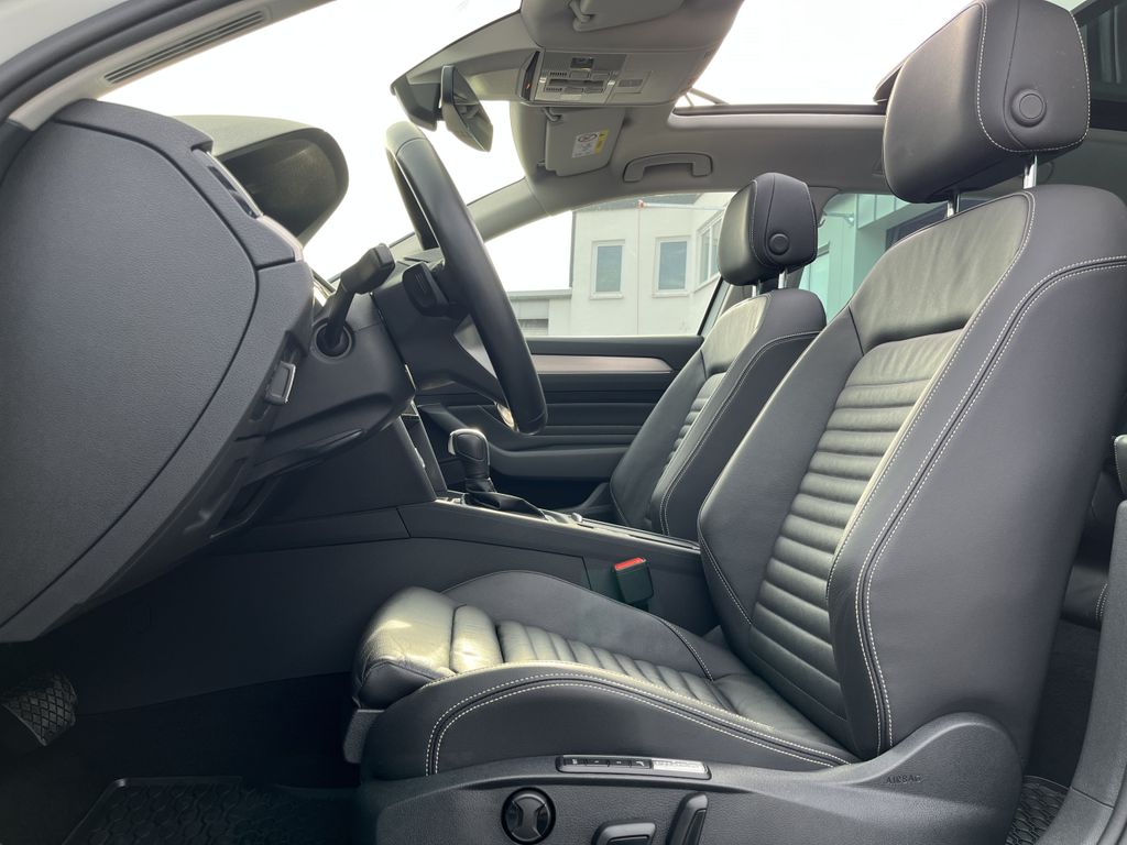Volkswagen Passat Variant 2.0 TDI DSG Business 11
