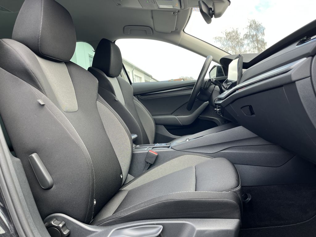 Skoda Octavia Combi 2.0 TDI DSG Tour 13