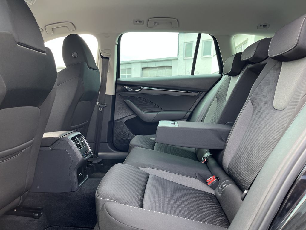 Skoda Octavia Combi 2.0 TDI DSG Tour 15