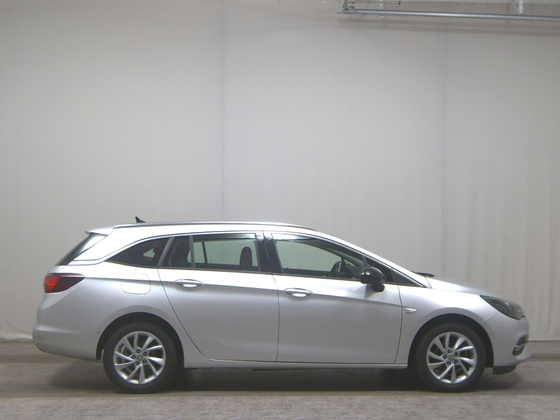 Opel Astra ST 1.2 Turbo T-Leder Navi LED Kamera SHZ