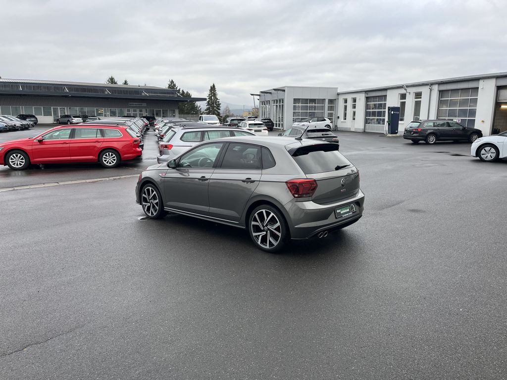 Volkswagen Polo GTI 2.0 TSI DSG 9