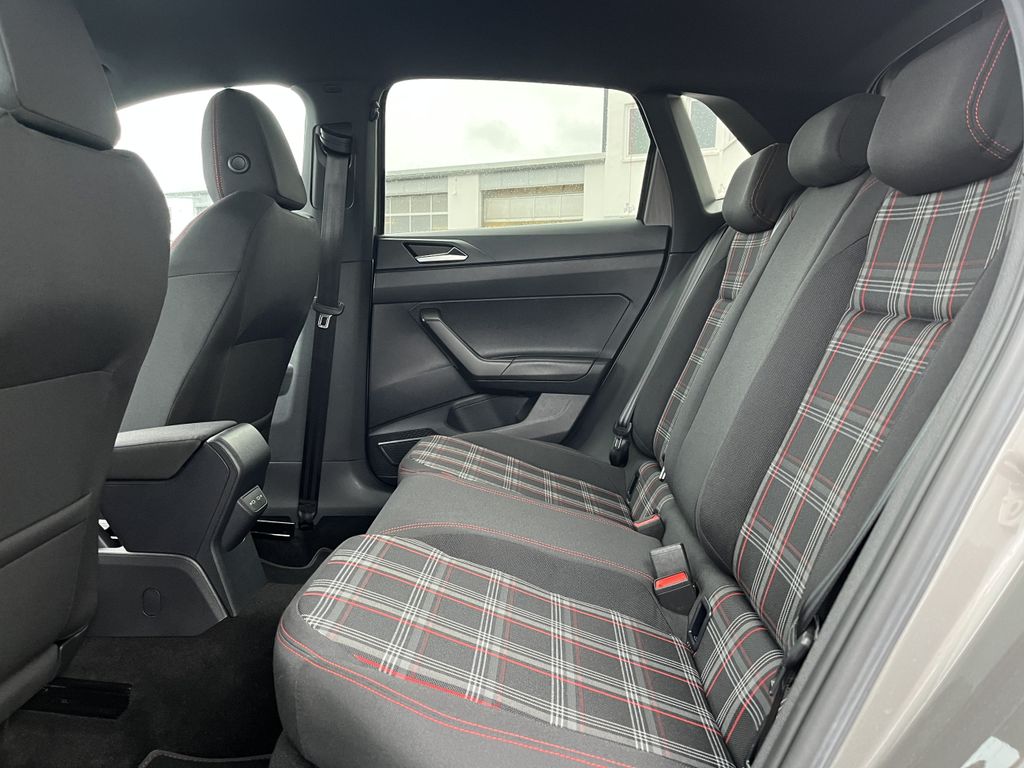 Volkswagen Polo GTI 2.0 TSI DSG 15