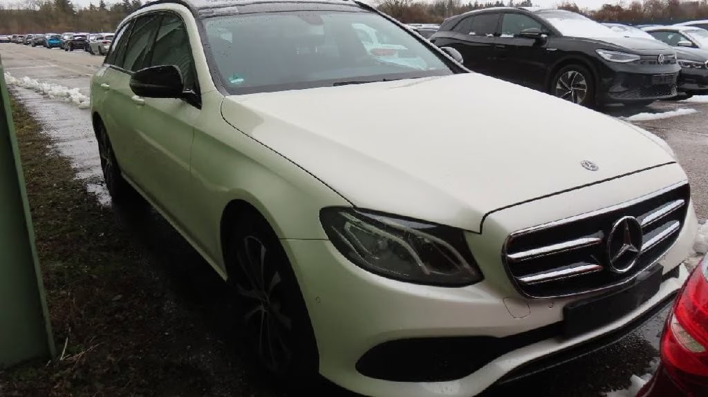 Mercedes-Benz E 300 2.0 2019