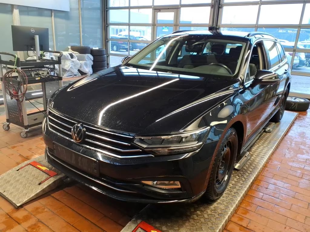 Volkswagen Passat Variant 2.0 2023