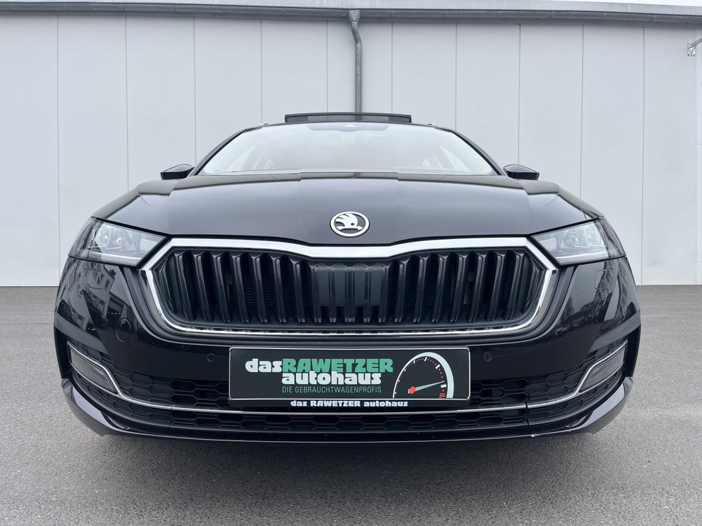 Skoda Octavia Combi 2.0 TDI DSG Style 4