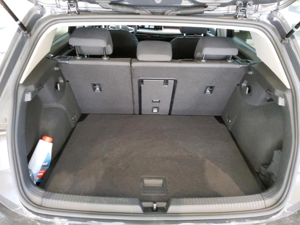 Volkswagen Golf 1.0 2024 7