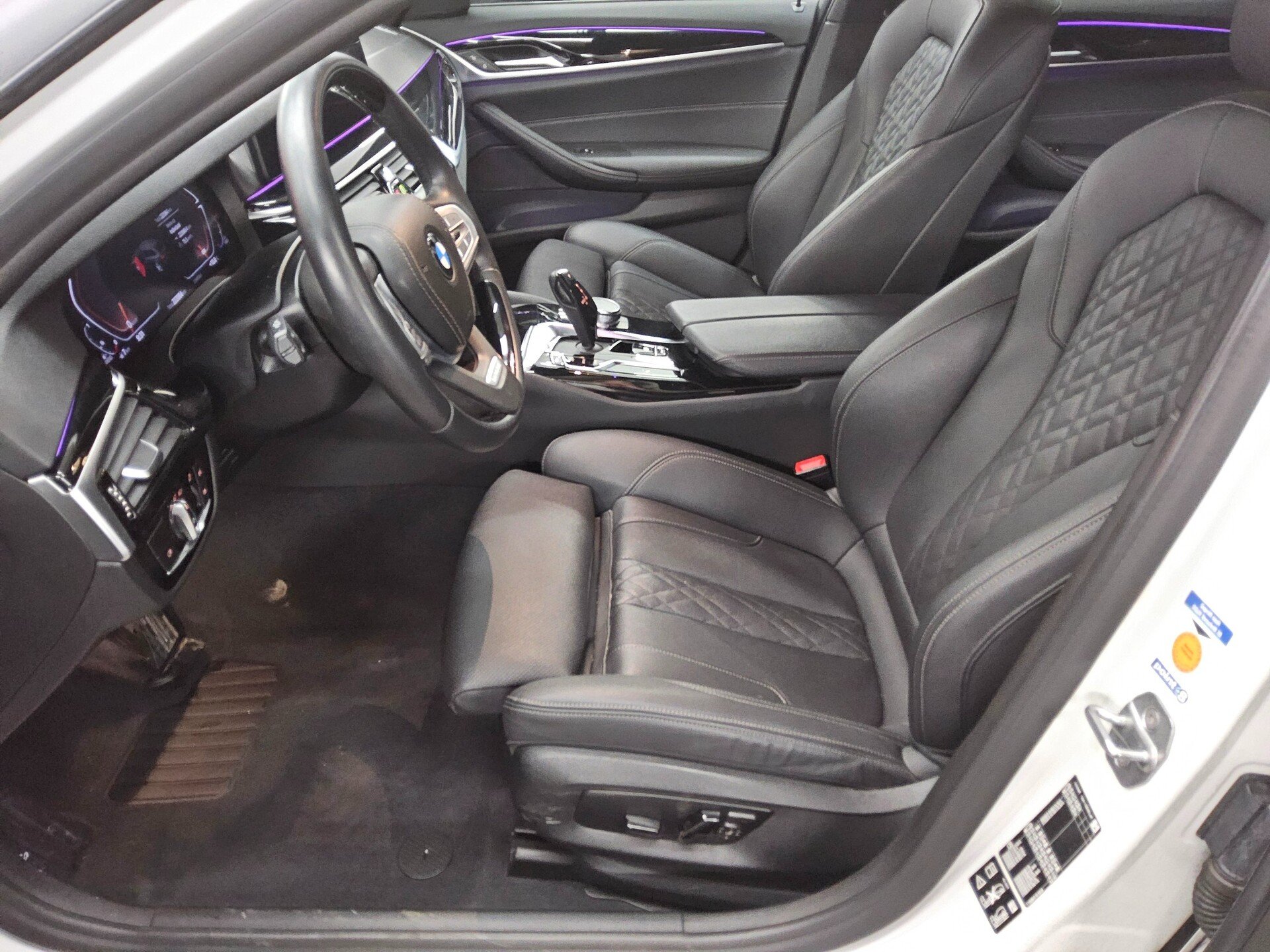 BMW 520dA Touring xDr Leder Navi LC Prof. HuD Laser 9