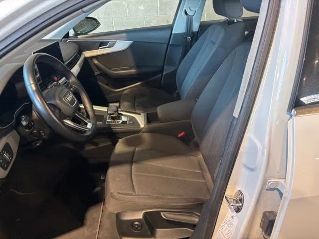 Audi A4 2.0 2024 5
