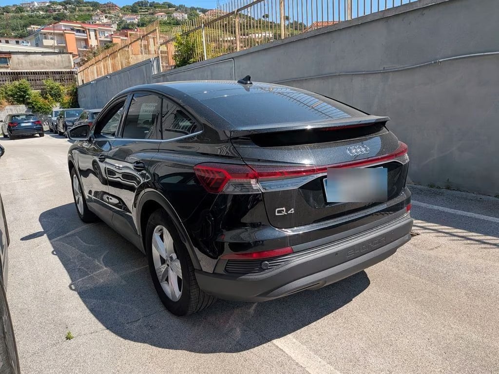 Audi Q4 2024 4