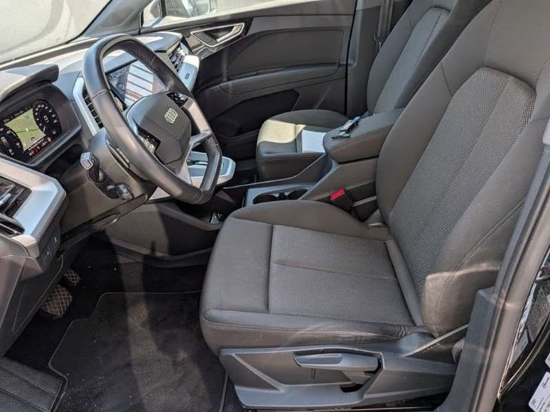 Audi Q4 2024 5