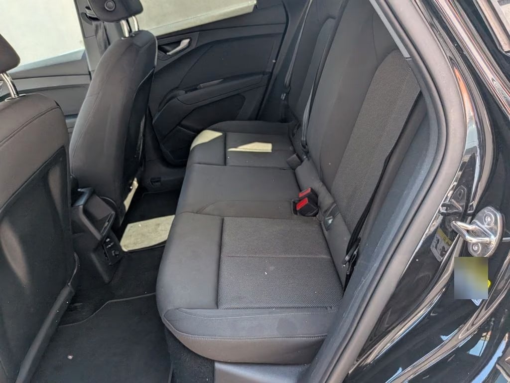 Audi Q4 2024 6