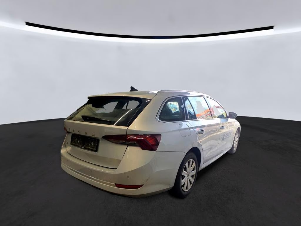 Skoda Octavia 2.0 2021 4