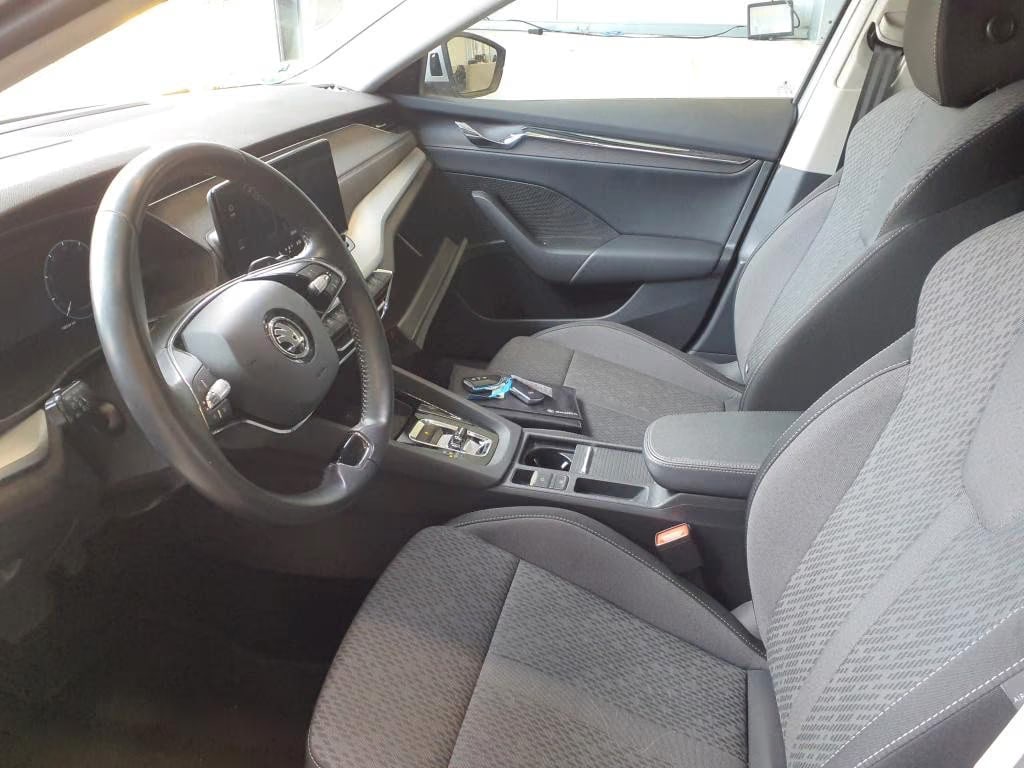 Skoda Octavia 2.0 2021 6