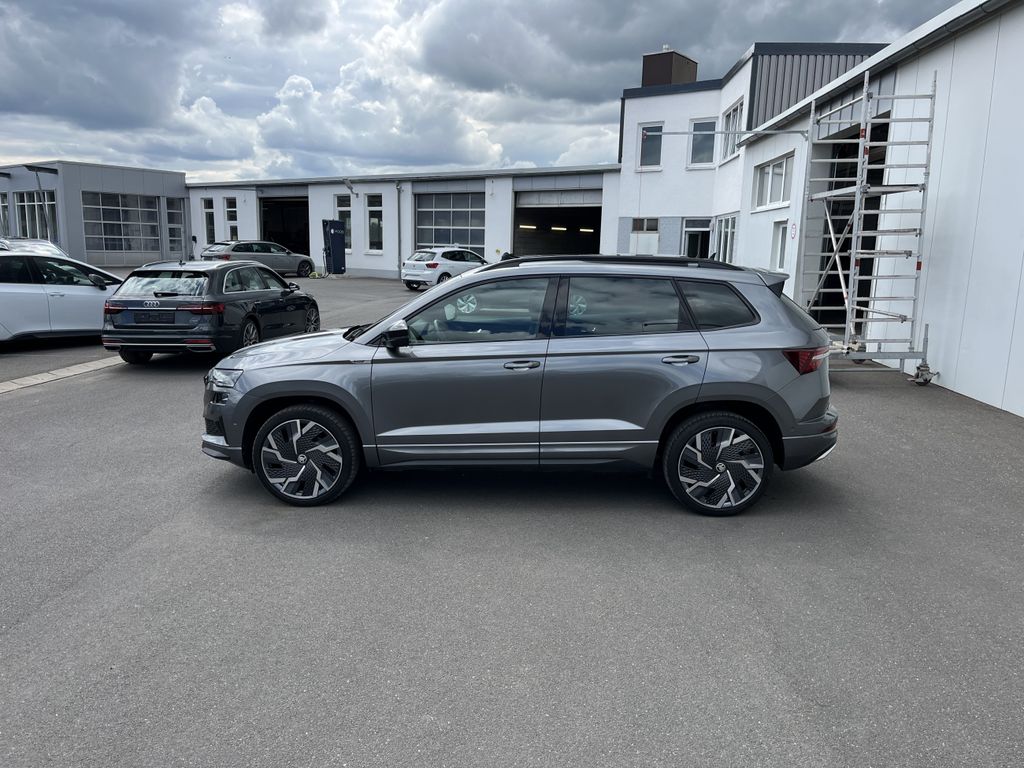 Skoda Karoq 1.5 TSI DSG SPORTLINE AHK PANO Navi 4xSHZ 2