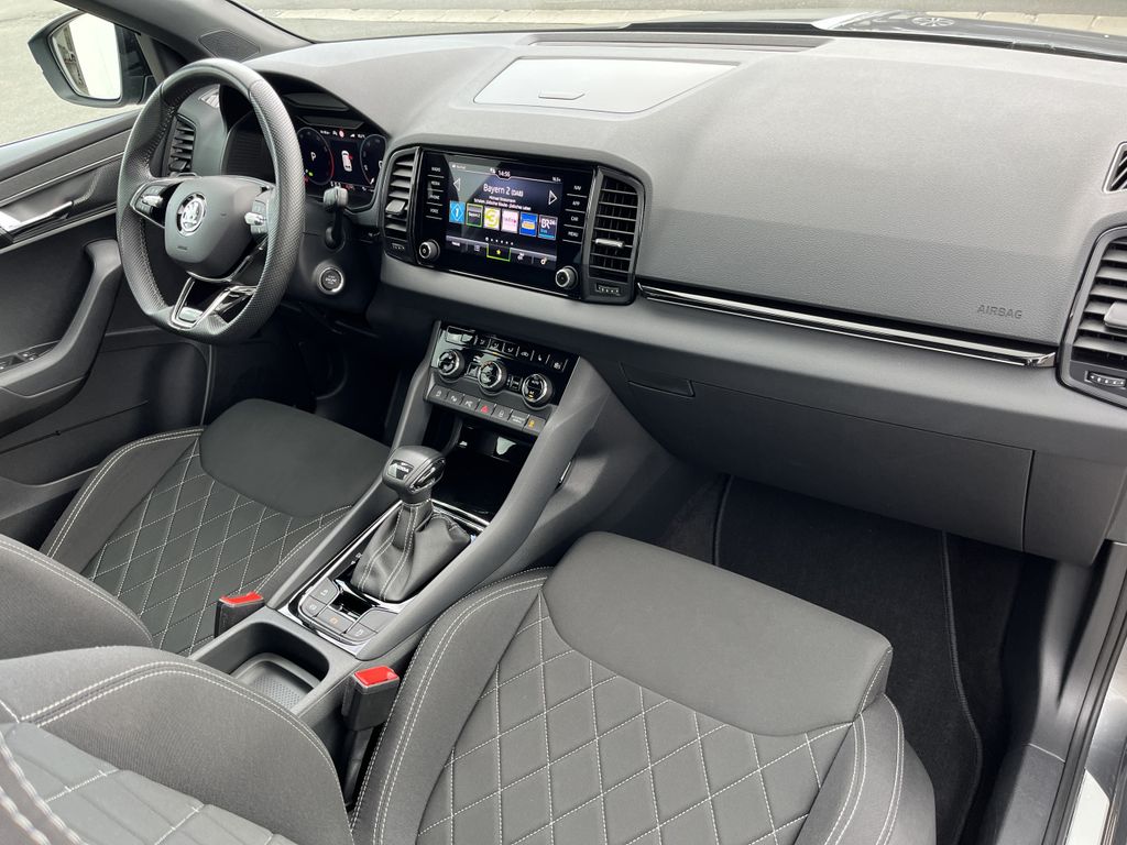 Skoda Karoq 1.5 TSI DSG SPORTLINE AHK PANO Navi 4xSHZ 13