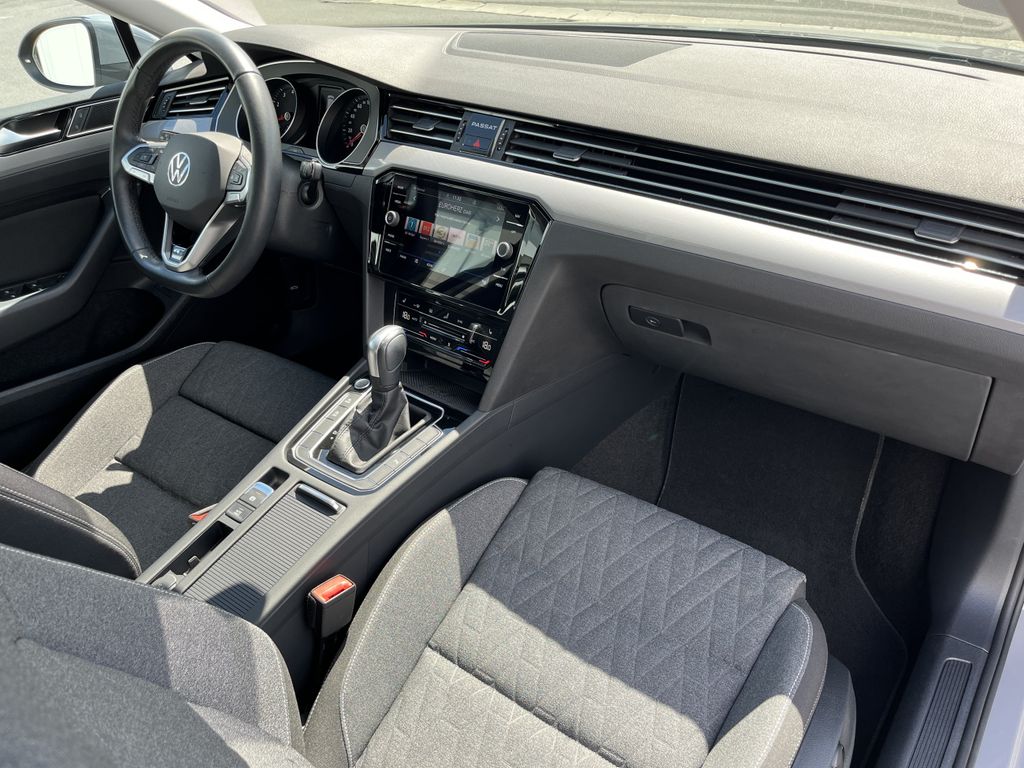 Volkswagen Passat Variant 1.5 TSI DSG R-Line 13