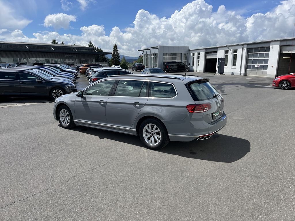 Volkswagen Passat Variant 1.5 TSI DSG R-Line 10
