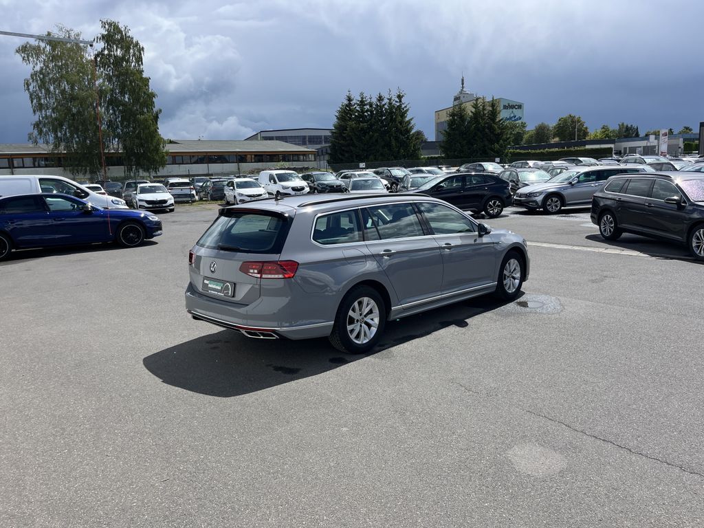Volkswagen Passat Variant 1.5 TSI DSG R-Line 7