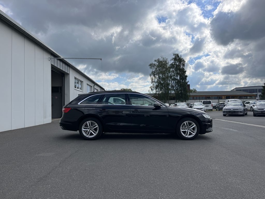 Audi A4 Avant 40 2.0 TDI S tronic 4