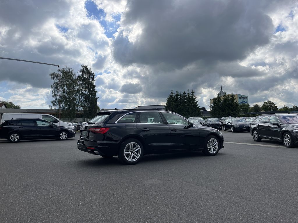 Audi A4 Avant 40 2.0 TDI S tronic 6