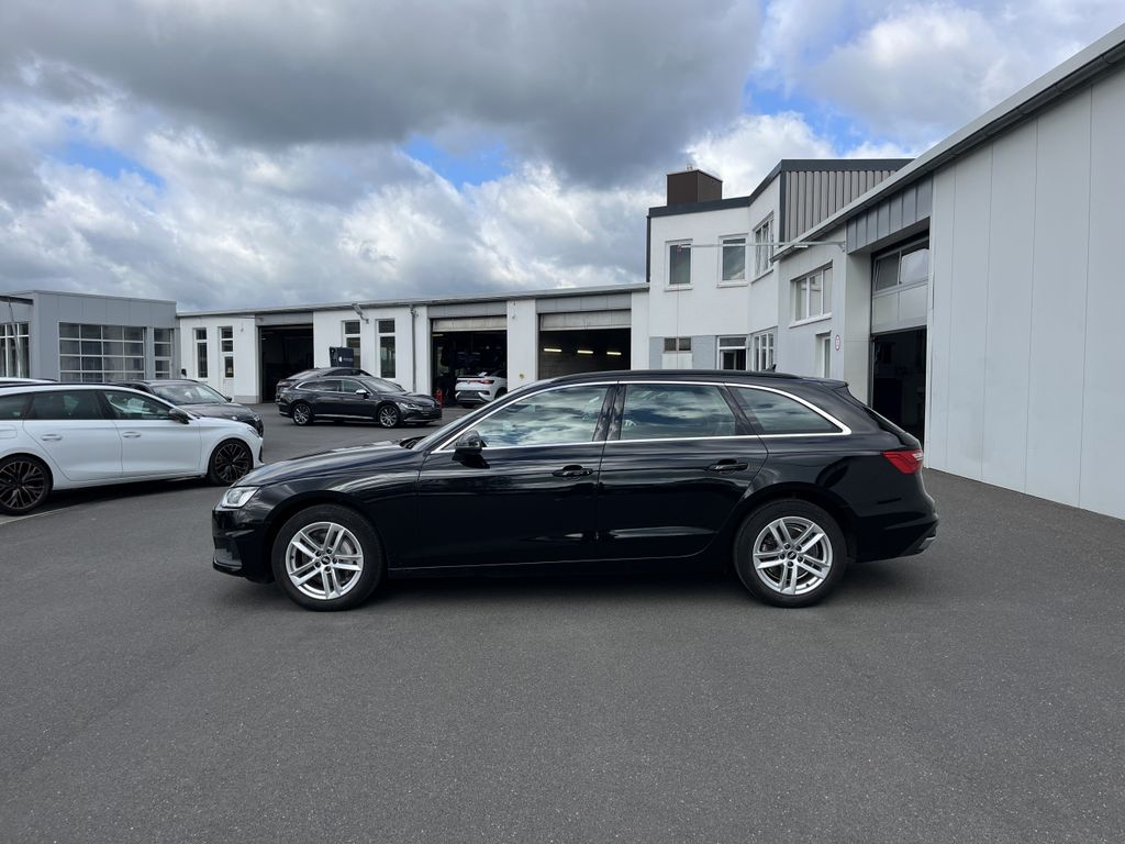 Audi A4 Avant 40 2.0 TDI S tronic 2