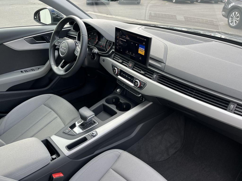 Audi A4 Avant 40 2.0 TDI S tronic 13