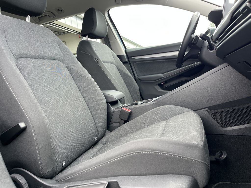Volkswagen Golf Variant 1.5 TSI DSG Life 12