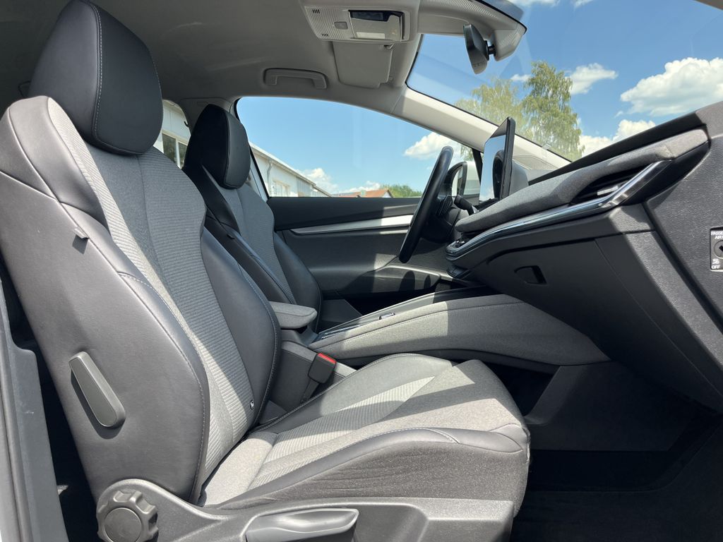 Skoda Enyaq 82kWh WäPu AHK Navi RFK el.Klappe LR-HZG S 14