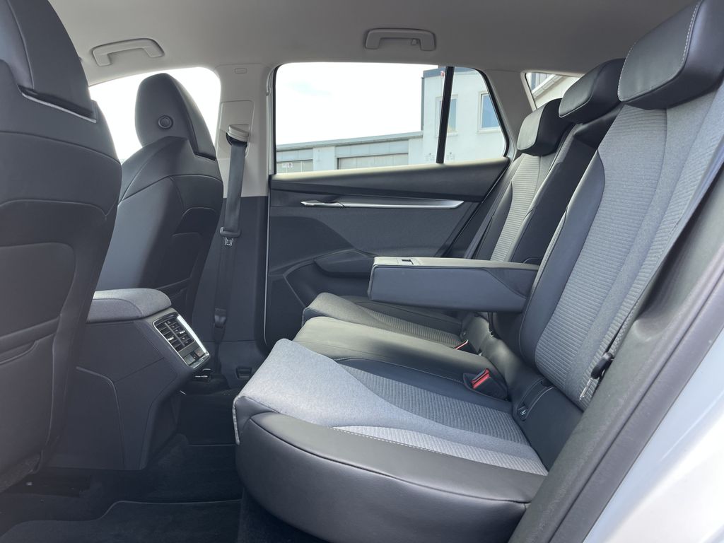 Skoda Enyaq 82kWh WäPu AHK Navi RFK el.Klappe LR-HZG S 16