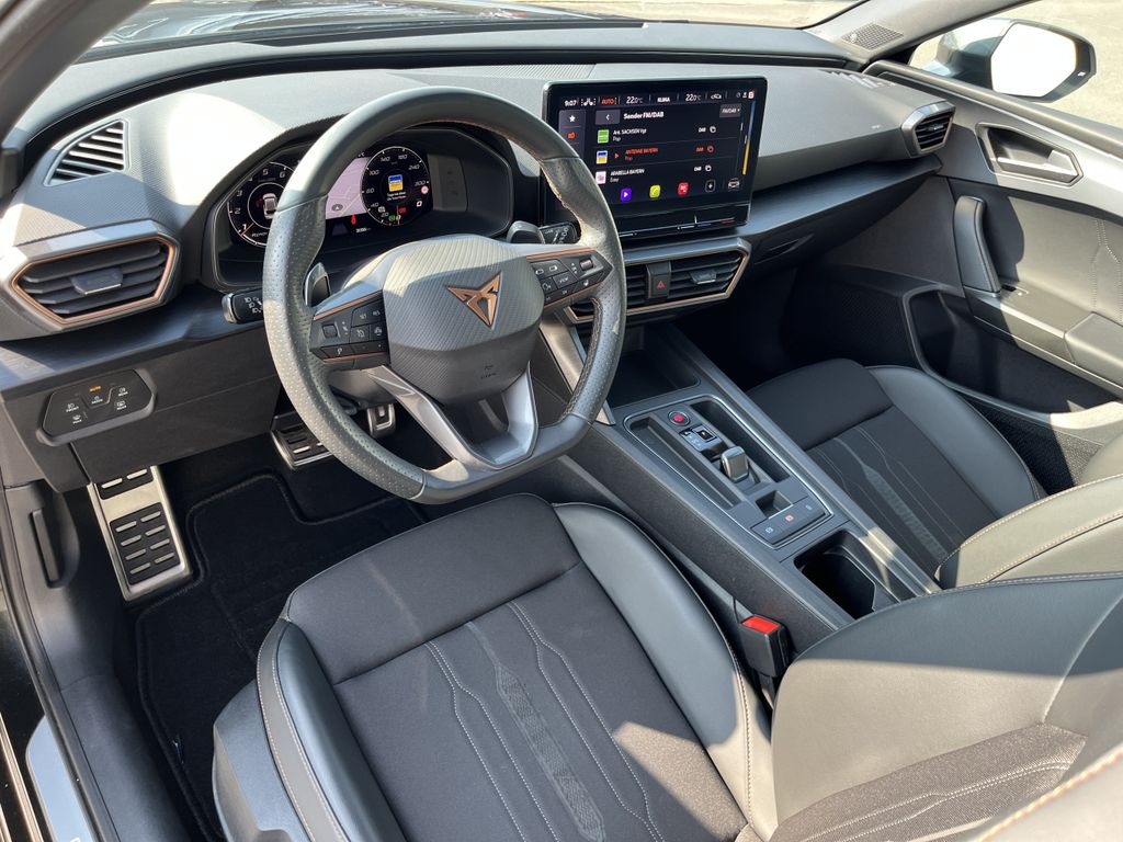 Cupra Leon 2.0 TSI DSG 11