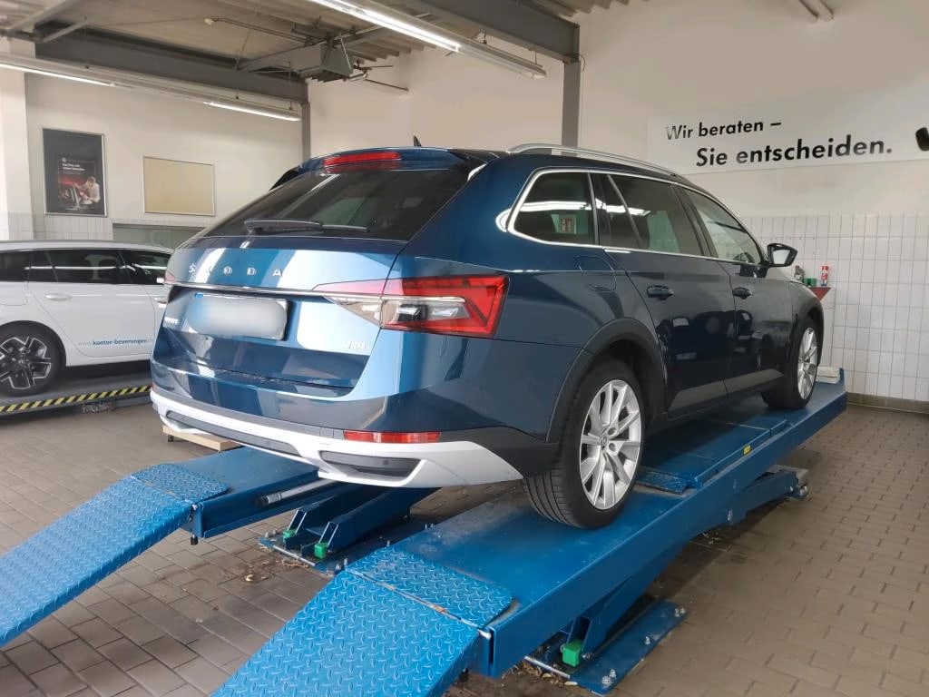Skoda Superb 2.0 2021 4