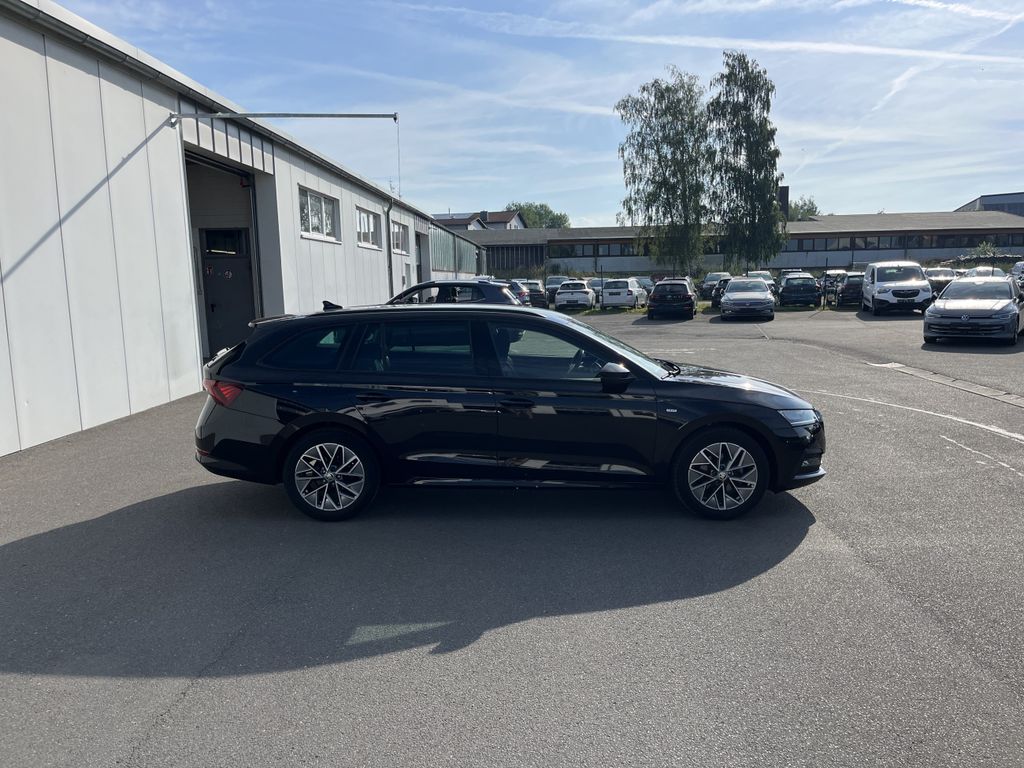 Skoda Octavia Combi 2.0 TDI DSG Blackline 5