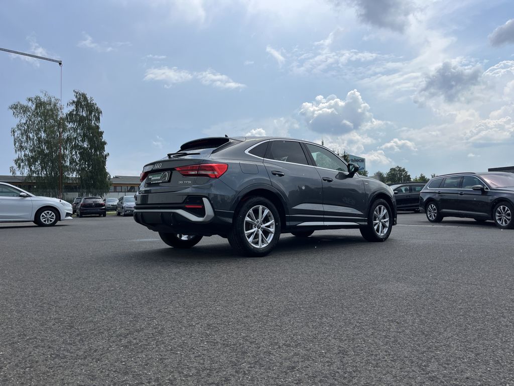 Audi Q3 Sportback 35 1.5 TFSI S line 6