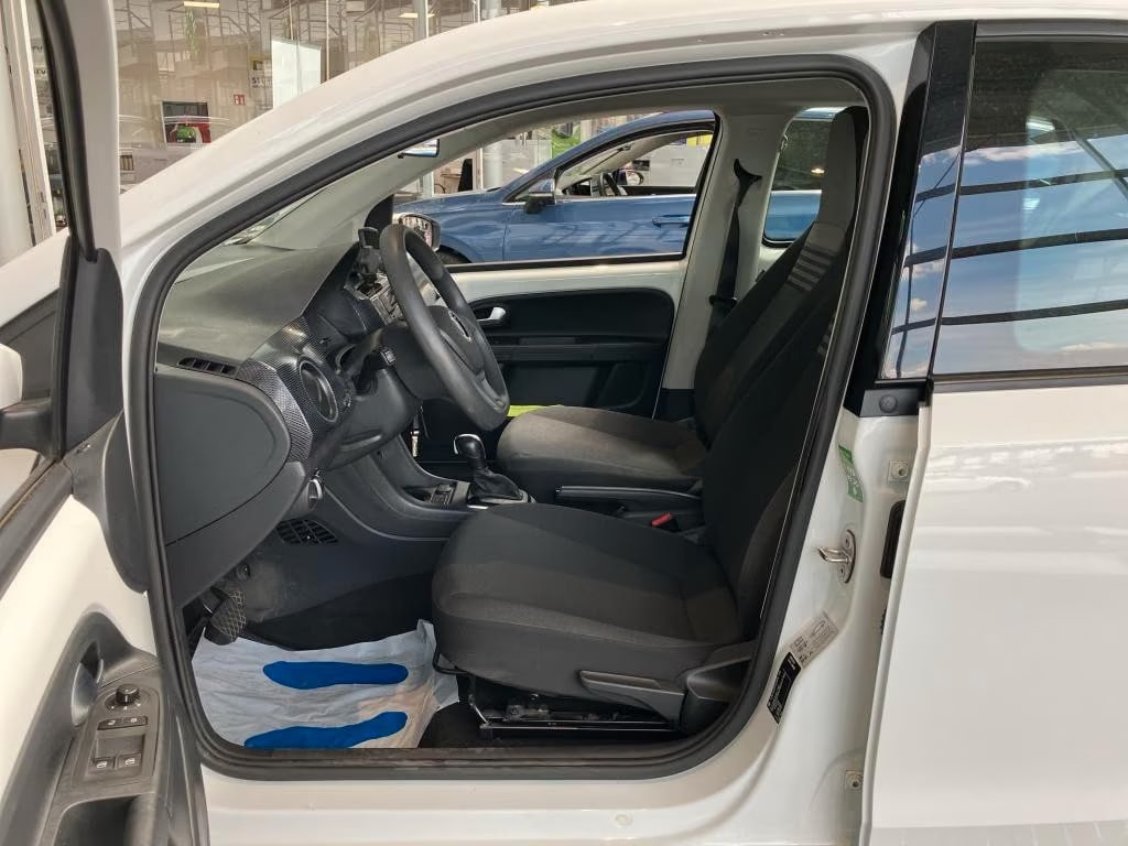 Volkswagen e-up! 2021 5