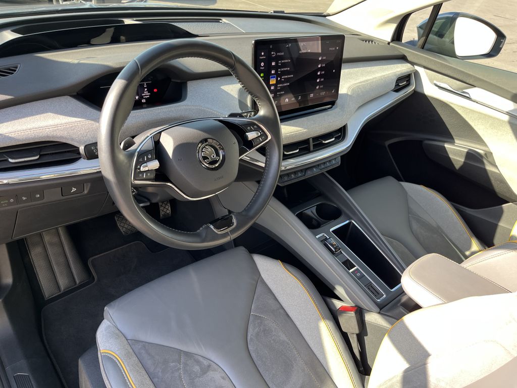 Skoda Enyaq 82kWh WäPu AHK HeadUp Navi 4xSHZ ACC MATRI 12