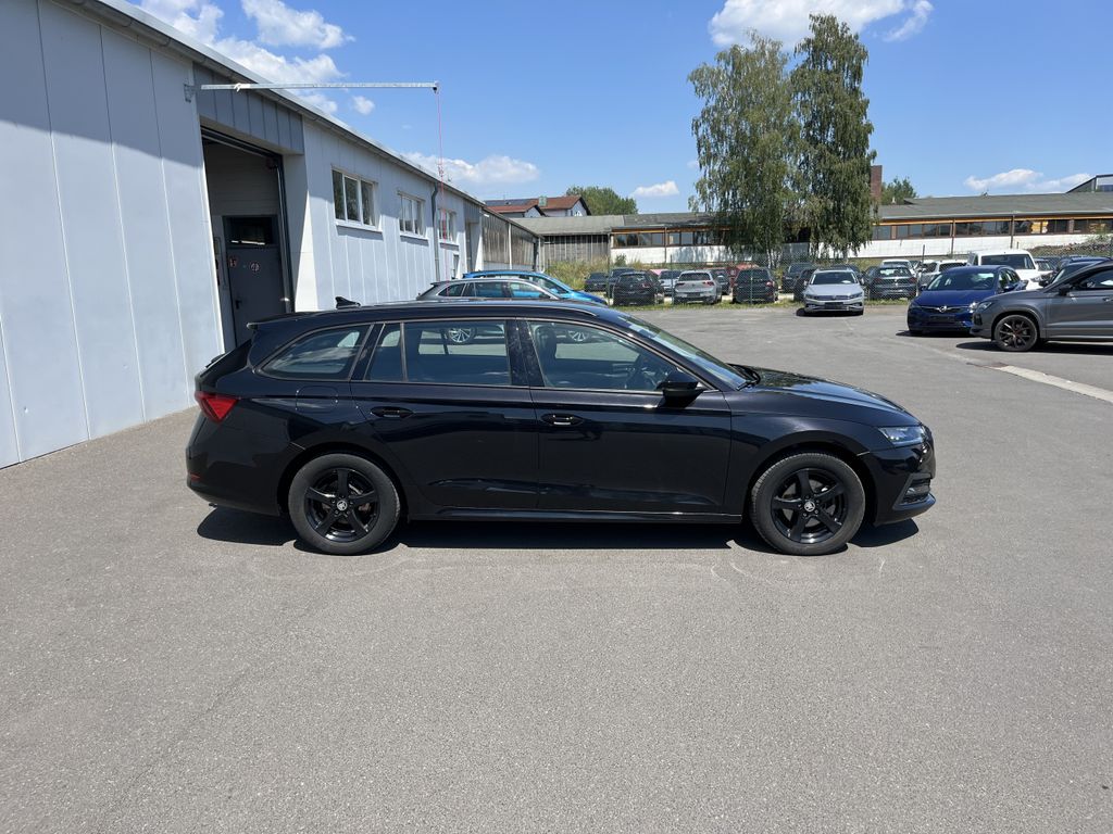 Skoda Octavia Combi 2.0 TDI Blackline 5