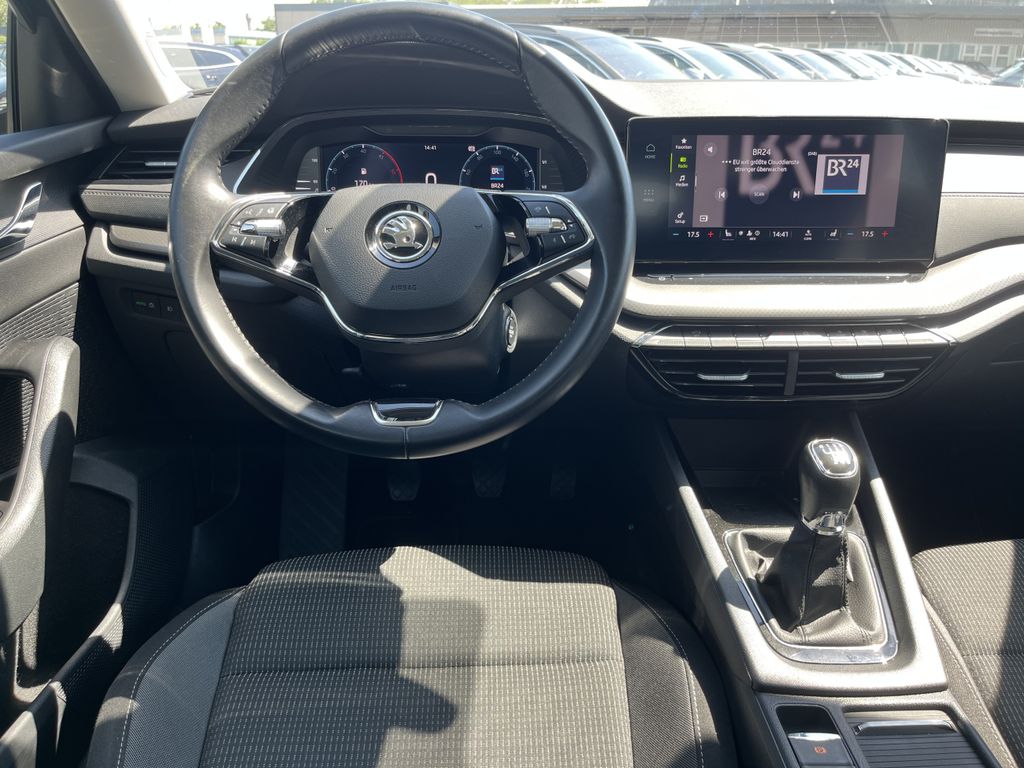Skoda Octavia Combi 2.0 TDI Blackline 15