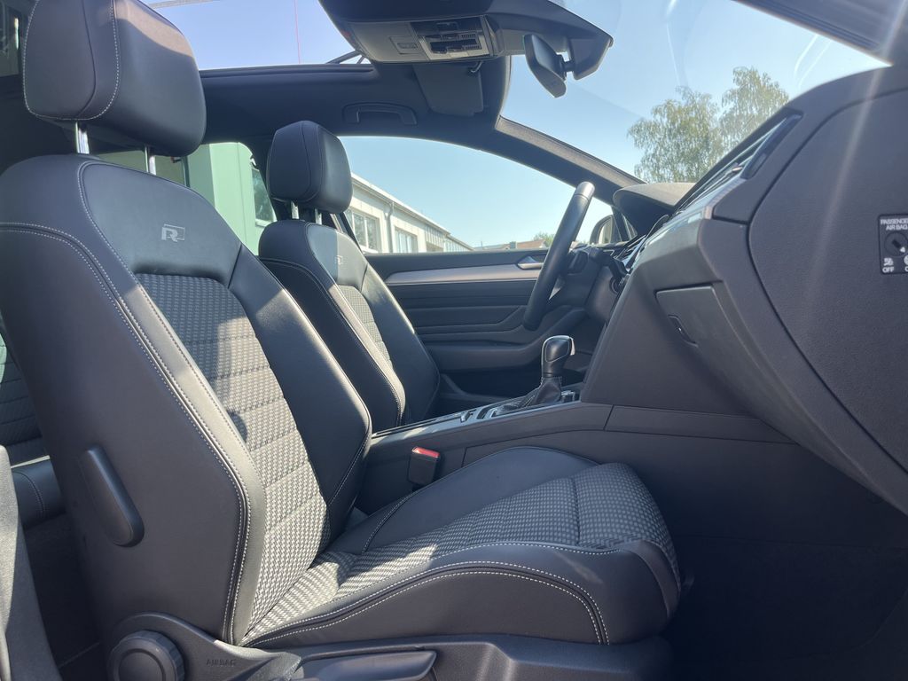 Volkswagen Passat Variant 1.5 TSI DSG R-LINE 13