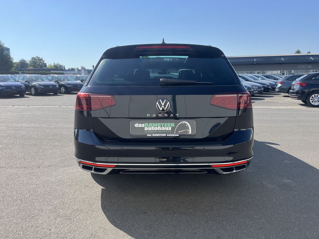 Volkswagen Passat Variant 1.5 TSI DSG R-LINE 7