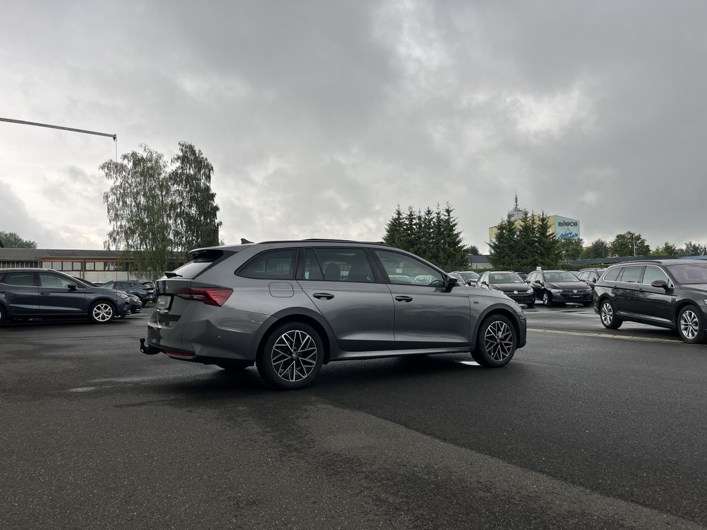 Skoda Octavia Combi 2.0 TDI DSG Blackline AHK PANO STH 7