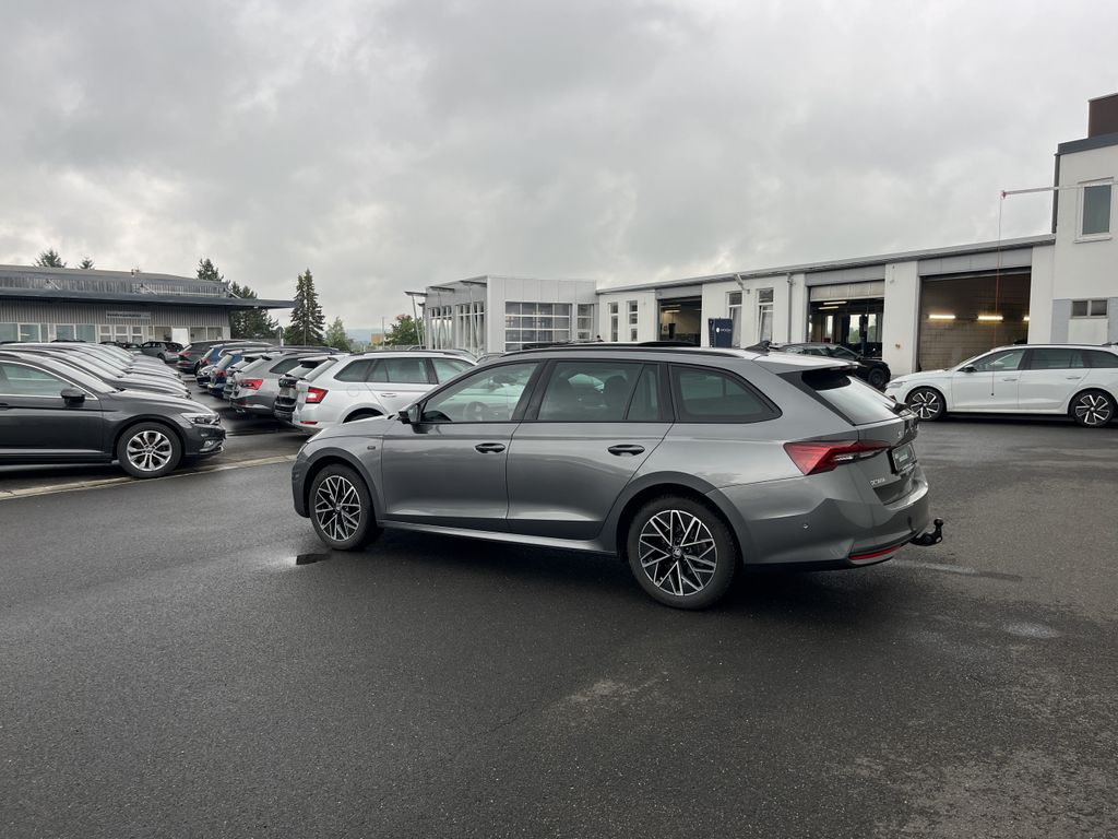 Skoda Octavia Combi 2.0 TDI DSG Blackline AHK PANO STH 11
