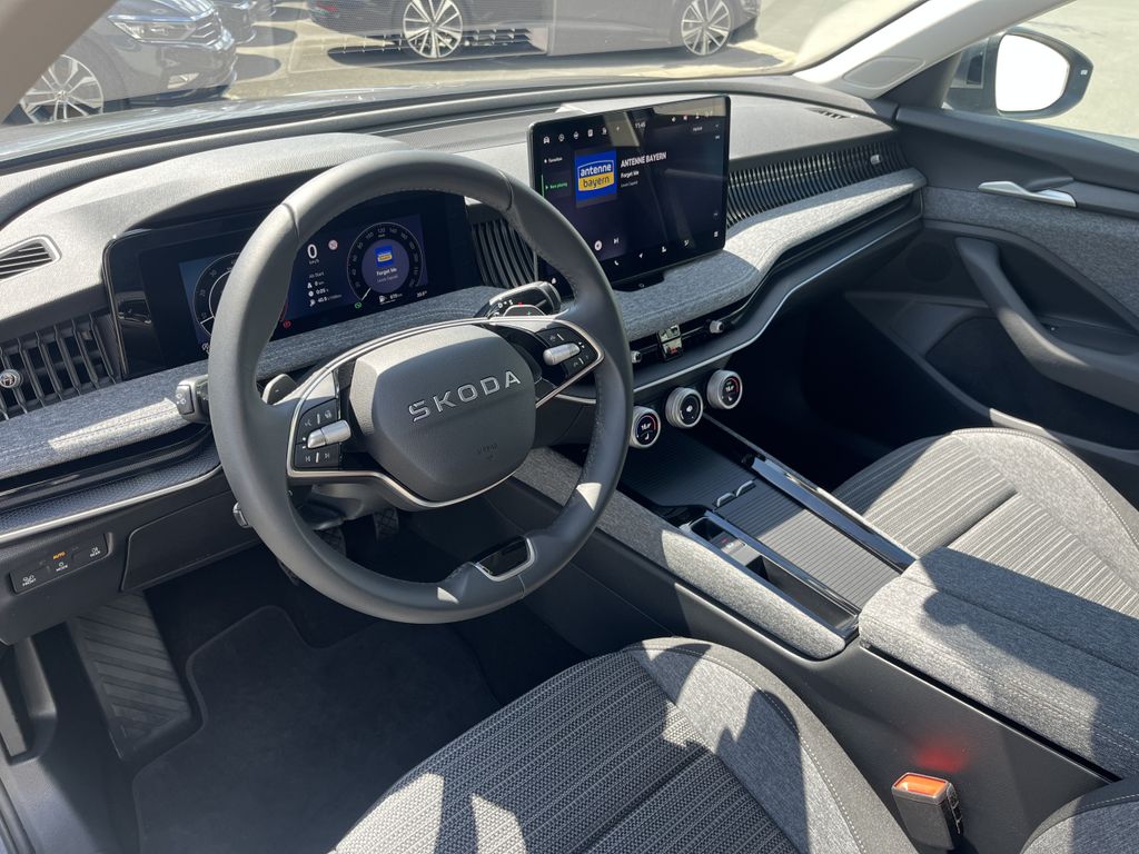 Skoda Superb Combi 2.0 TSI DSG Selection 12