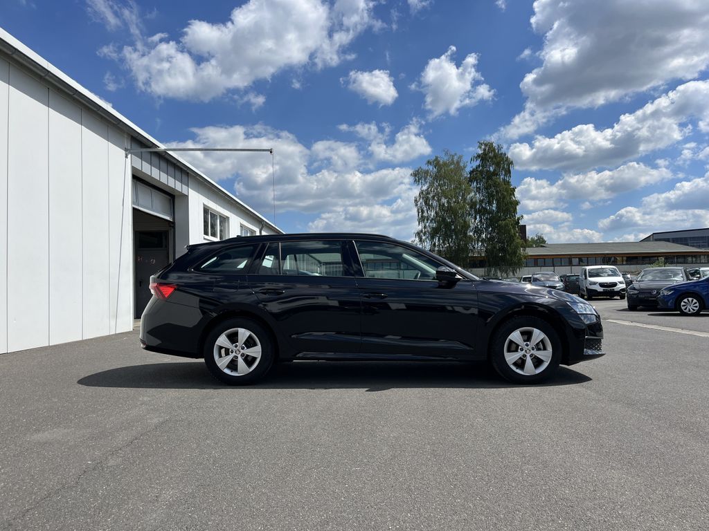 Skoda Octavia Combi 1.5 TSI DSG Blackline 5