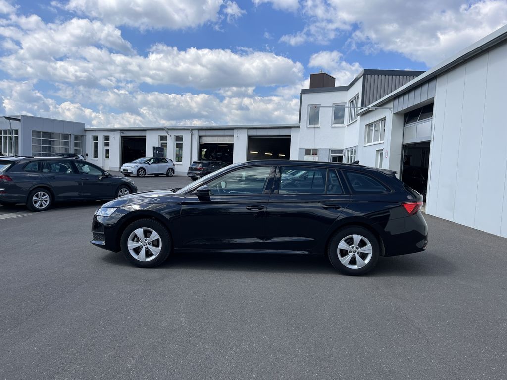 Skoda Octavia Combi 1.5 TSI DSG Blackline 3