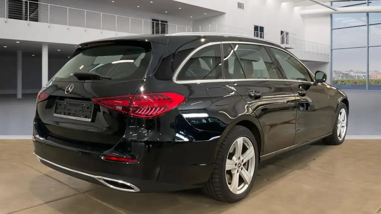 Mercedes-Benz C 300 e VollLeder*Distro*Kamera+LED*SPUR*VZ*TW 3