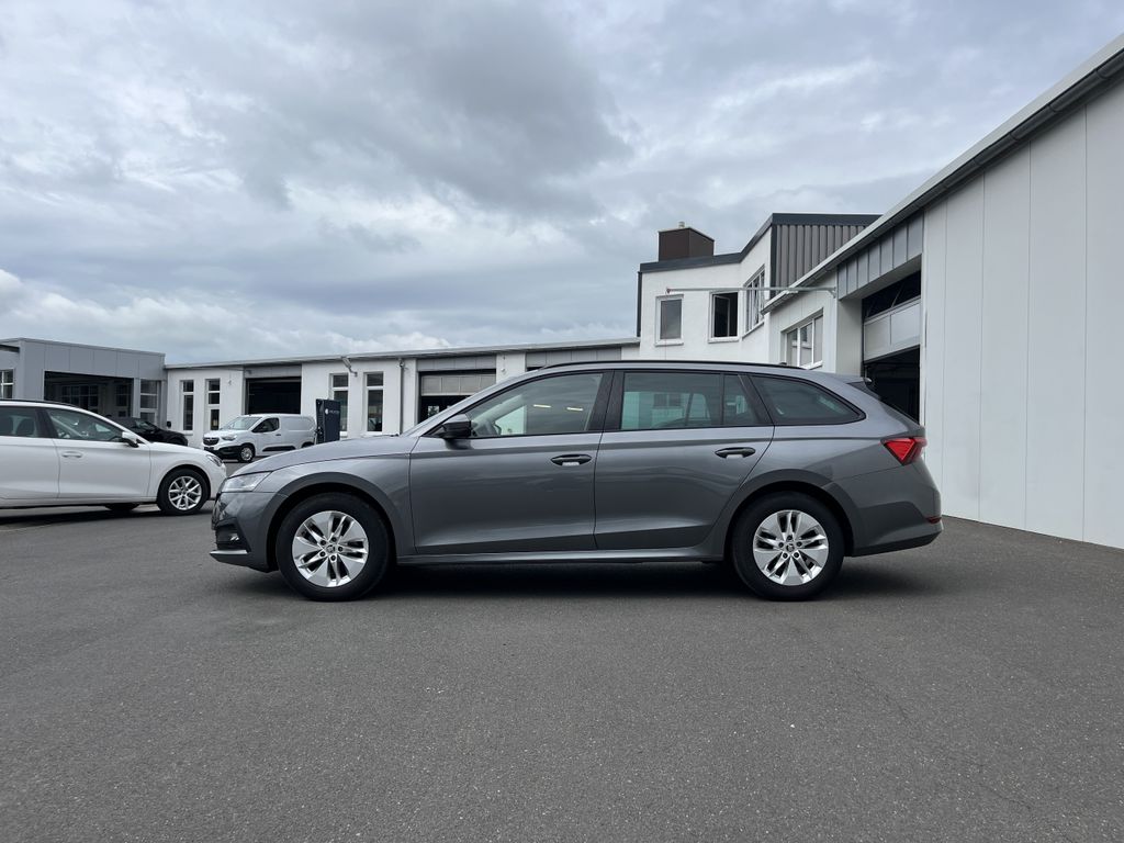 Skoda Octavia Combi 2.0 TDI DSG Blackline 2